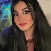 Madrelingua italiana, studentessa presso l'università di Pescara. Disponile per offrire lezioni di italiano agli stranieri